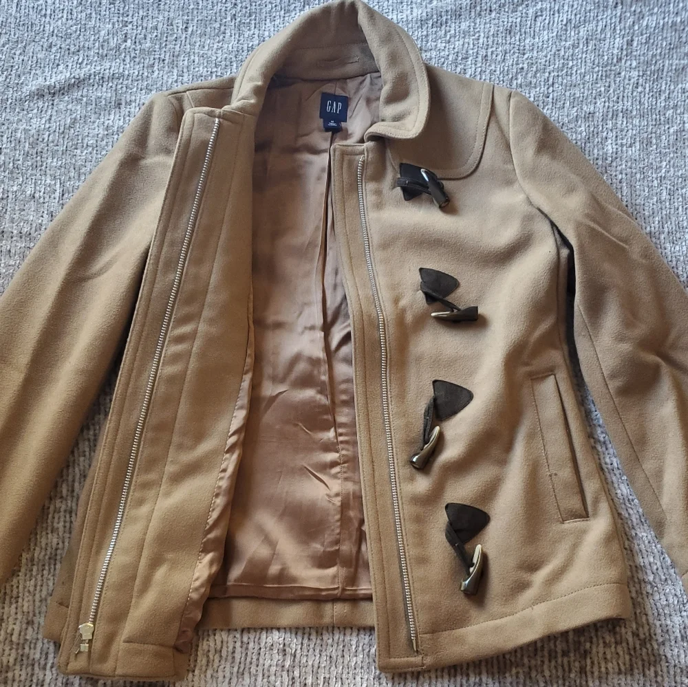 GAP Women's Toggle Pea Coat - Picture 4 of 7